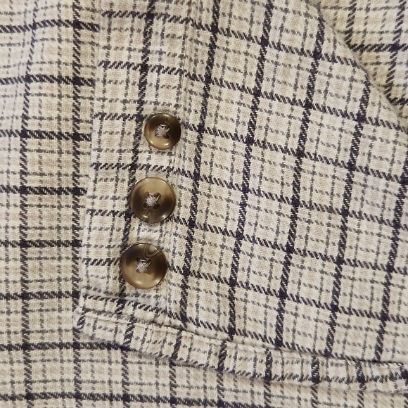 NORTHCREST Gray & White Plaid Button-Up Shirt - Picture 7 of 7